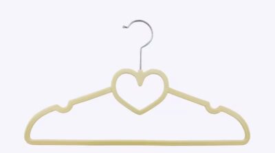 Velvet Hangers- heart - Image 5